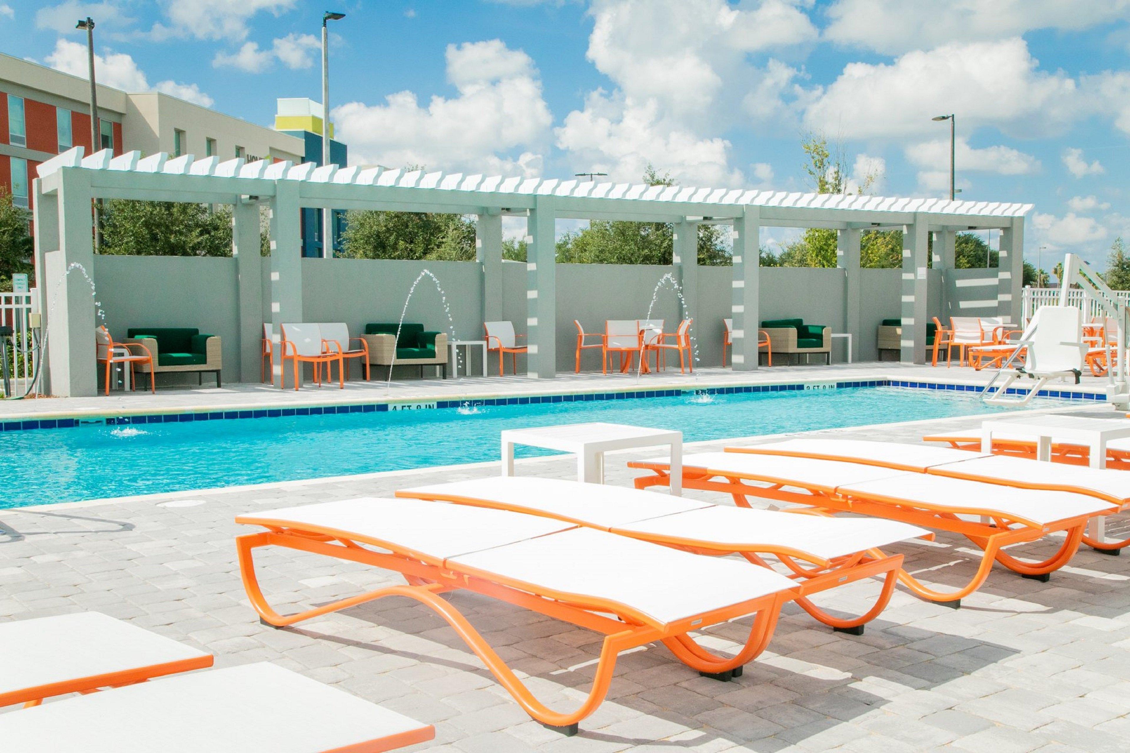 Holiday Inn & Suites Orlando - International Dr S, An Ihg Hotel Williamsburg Bagian luar foto