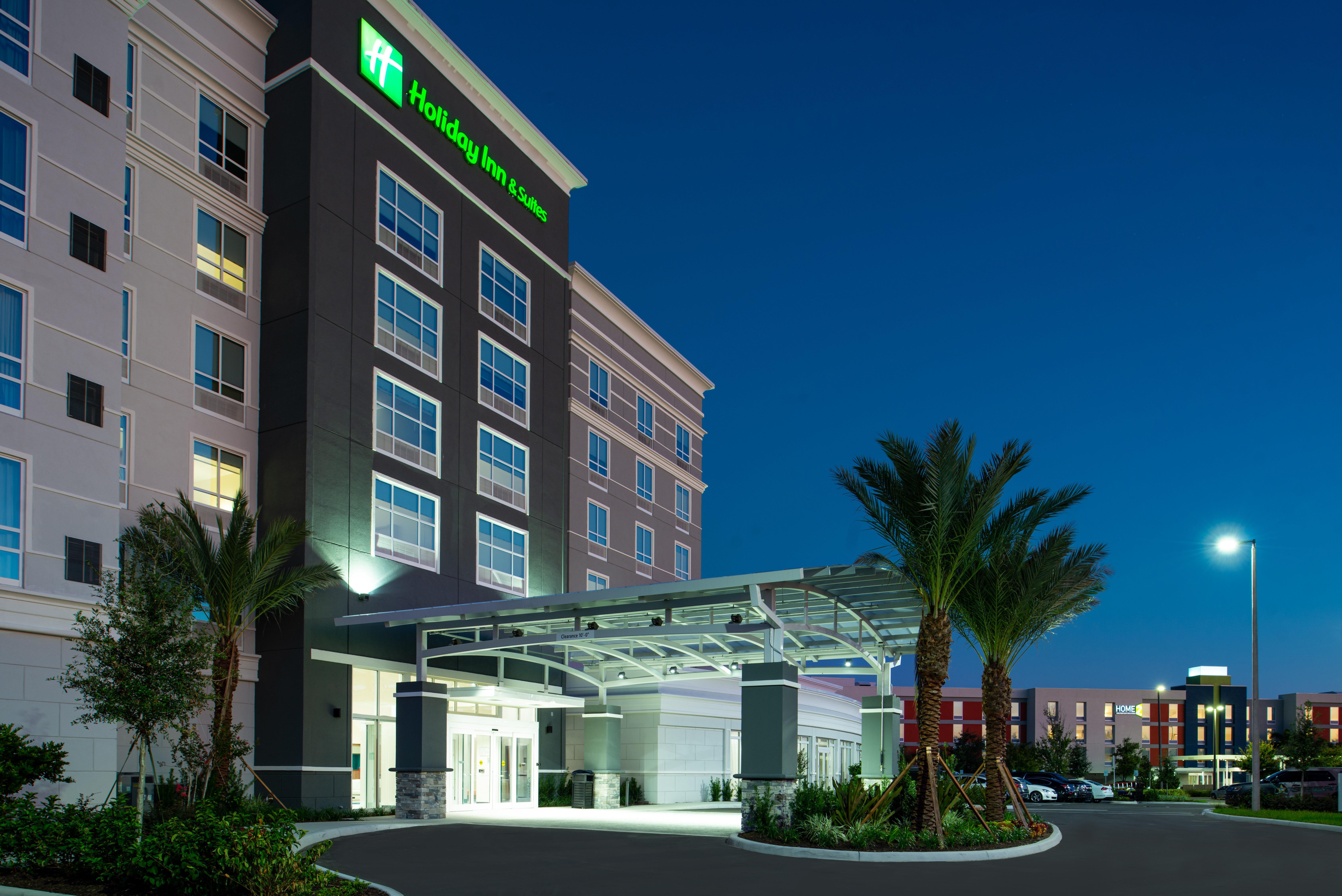 Holiday Inn & Suites Orlando - International Dr S, An Ihg Hotel Williamsburg Bagian luar foto